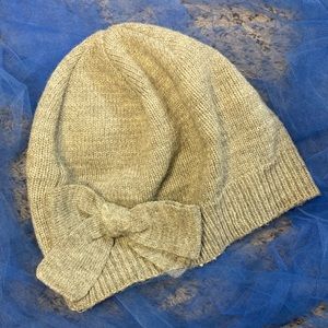 Gray Beanie with bow